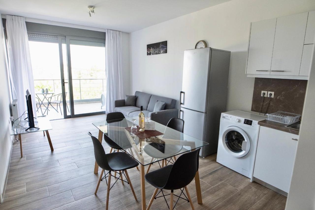 Cozy Apartment In Palaio Faliro With A Great View 雅典 外观 照片